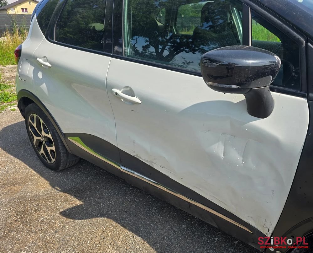 2019' Renault Captur photo #6
