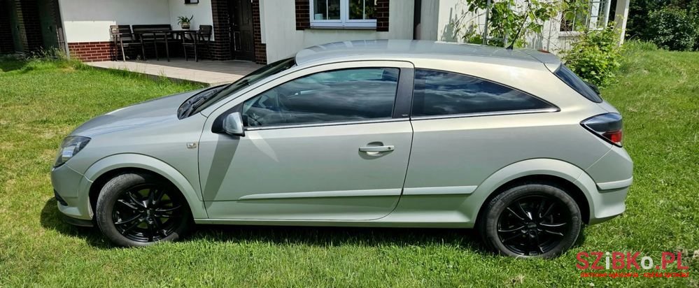 2008' Opel Astra photo #3