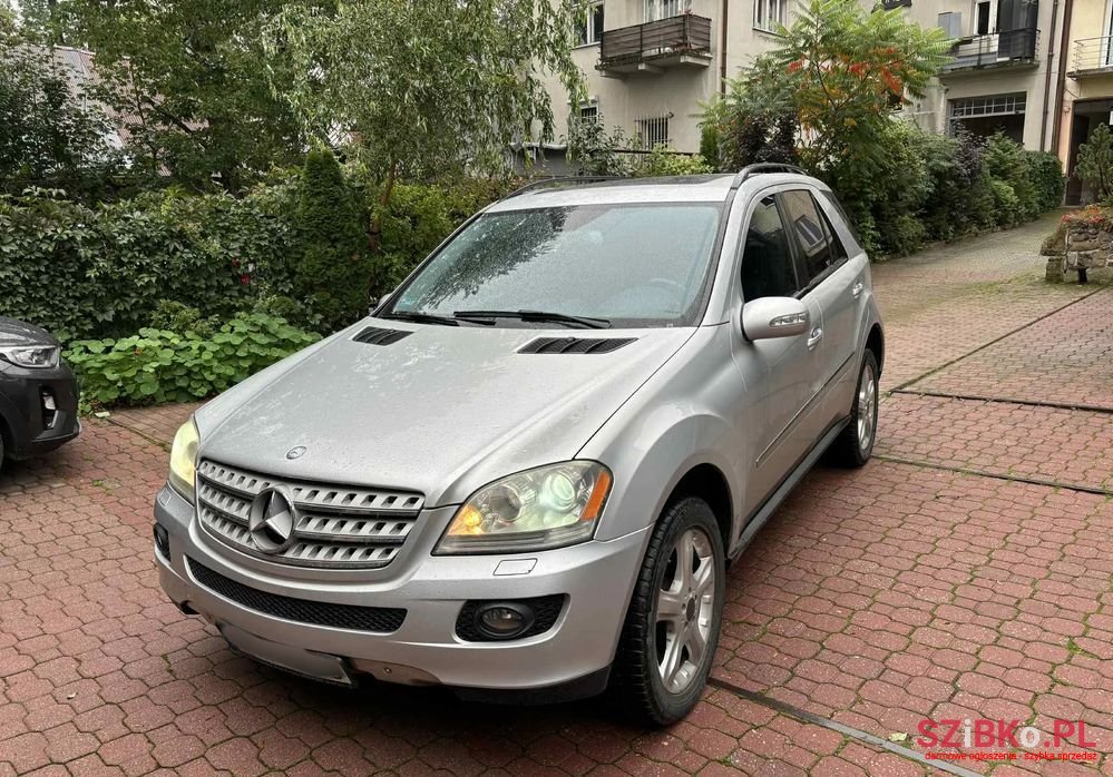 2008' Mercedes-Benz Ml 320 Cdi 4-Matic photo #2