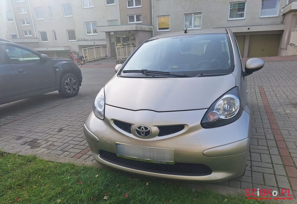 2008' Toyota Aygo photo #2