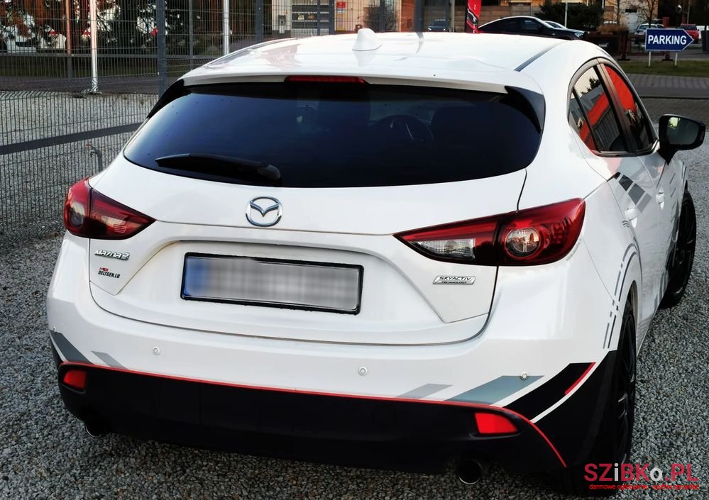 2014' Mazda 3 Skyactiv-G photo #3