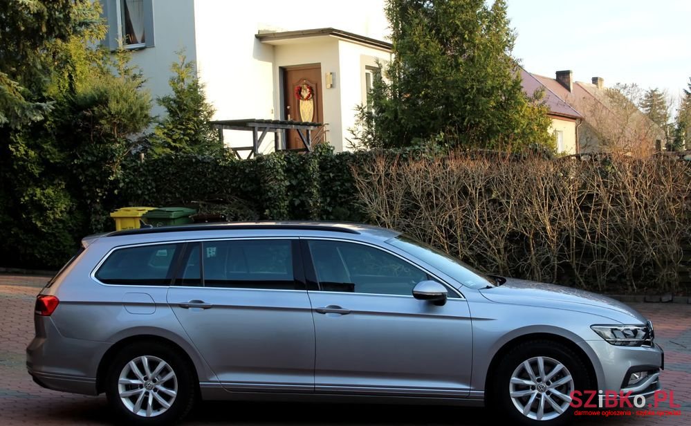 2020' Volkswagen Passat photo #4