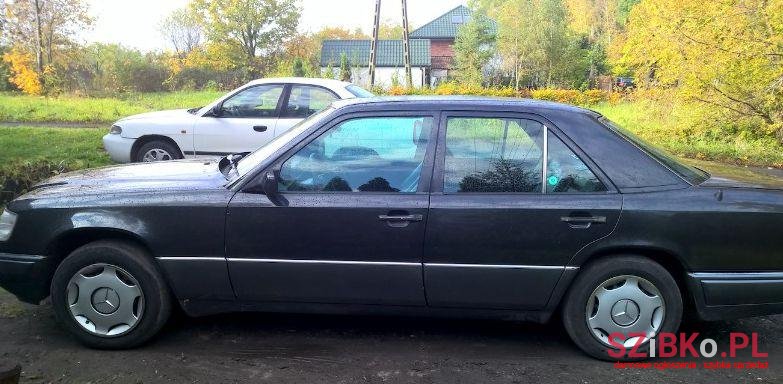 1995' Mercedes-Benz Klasa E photo #2