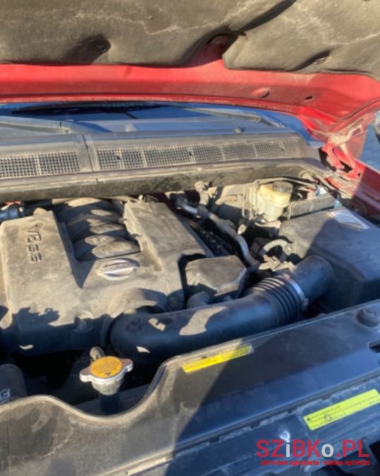 2005' Nissan Titan photo #5