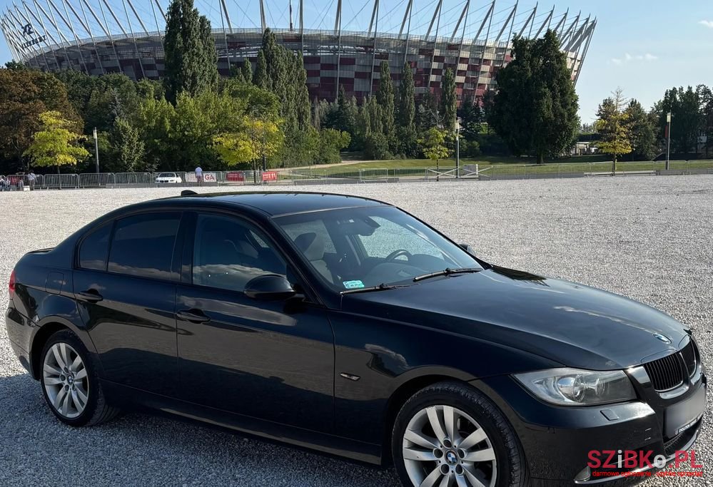 2006' BMW 3 Series 320I photo #1