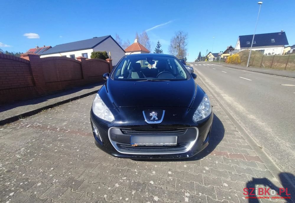 2012' Peugeot 308 photo #1