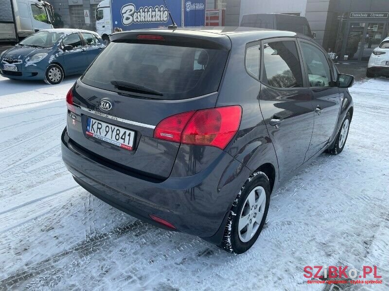 2017' Kia Venga photo #6