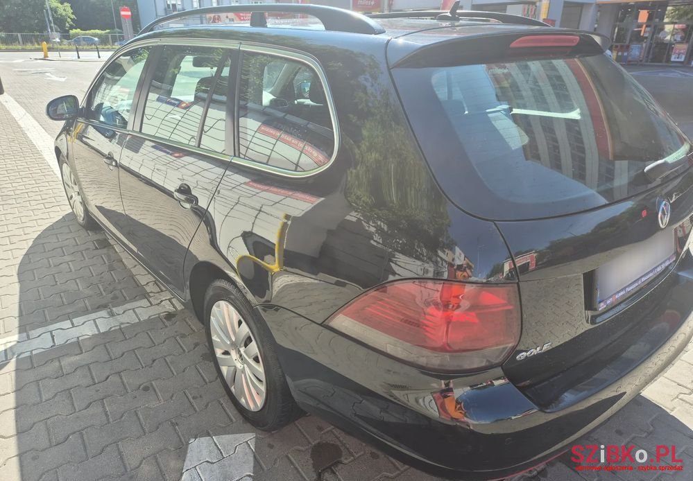 2010' Volkswagen Golf photo #6