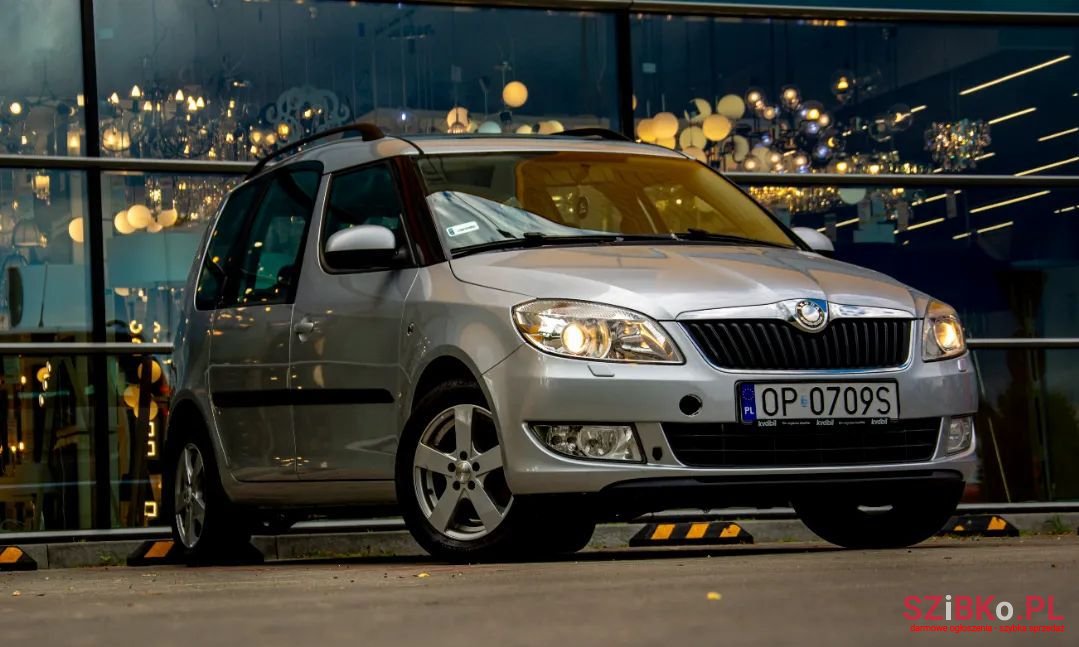 2010' Skoda Roomster photo #2