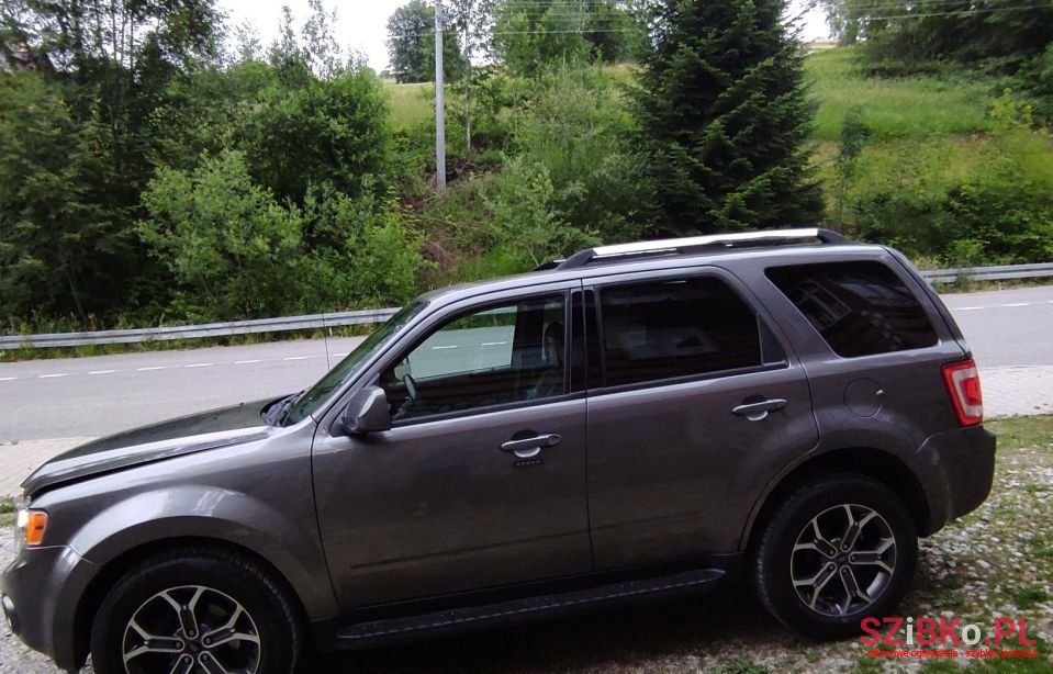 2011' Ford Maverick photo #3