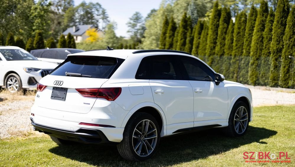 2021' Audi Q3 photo #3