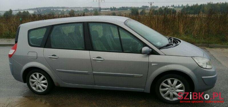 2005' Renault Scenic photo #1