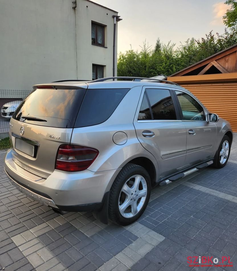2006' Mercedes-Benz Ml 320 Cdi 4-Matic photo #2