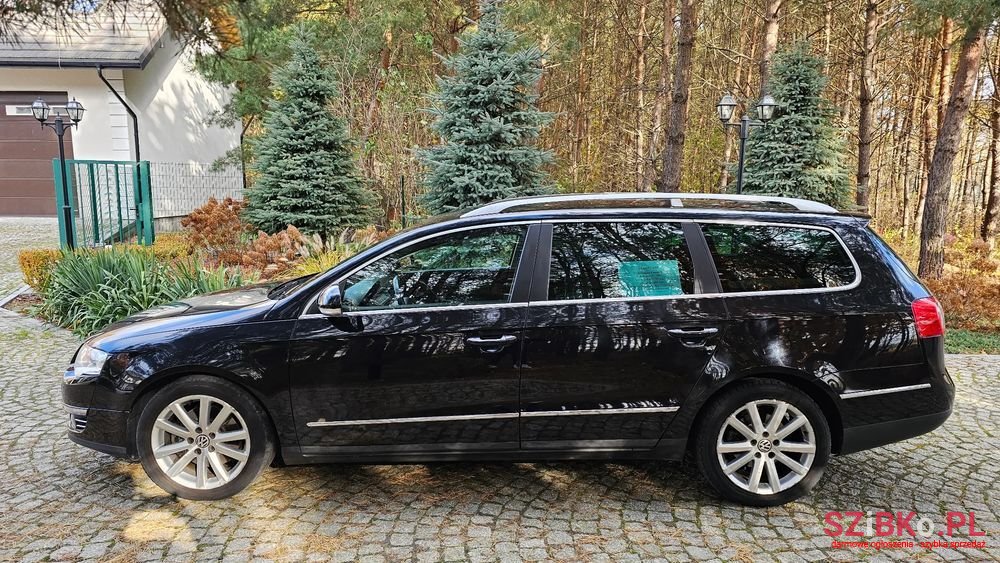 2005' Volkswagen Passat photo #4