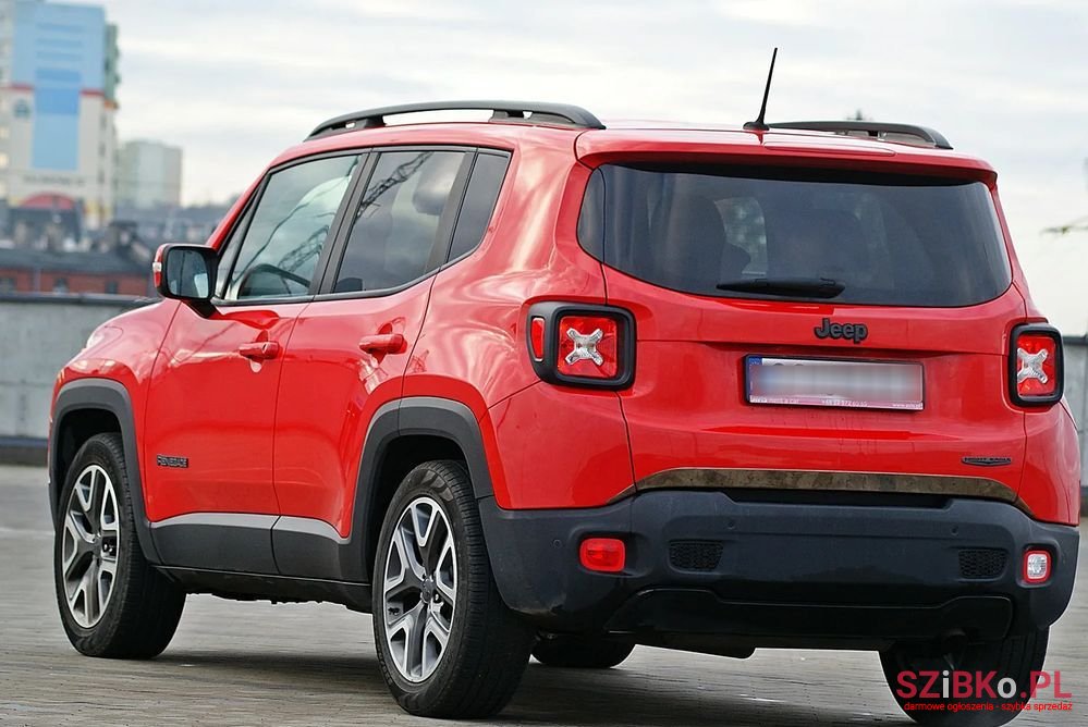 2016' Jeep Renegade photo #5