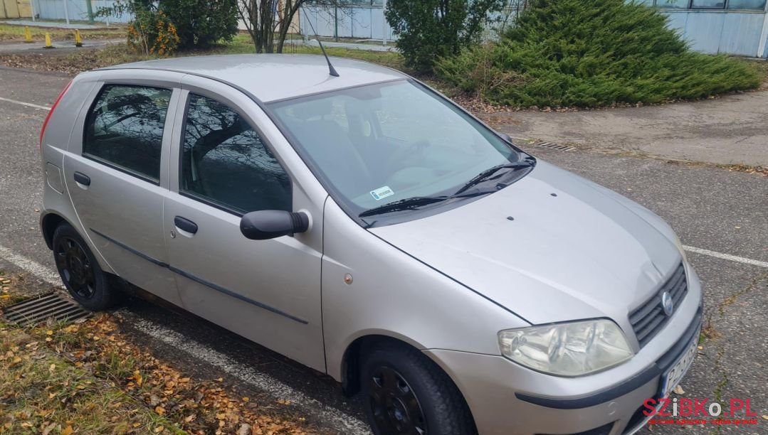 2005' Fiat Punto photo #2