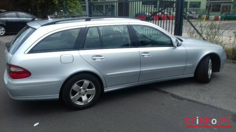 2007' Mercedes-Benz Klasa E photo #1