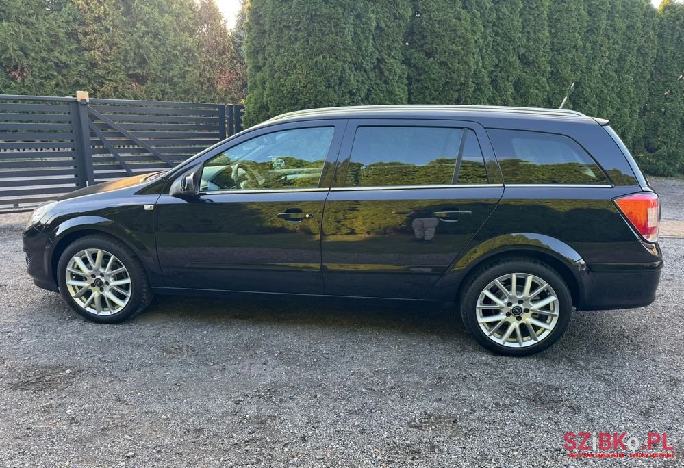 2007' Opel Astra photo #4