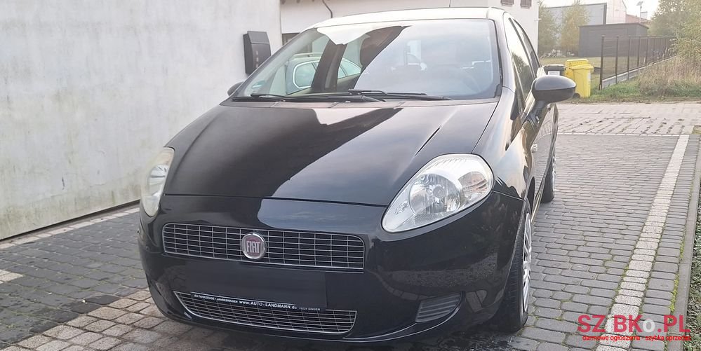 2009' Fiat Grande Punto photo #4