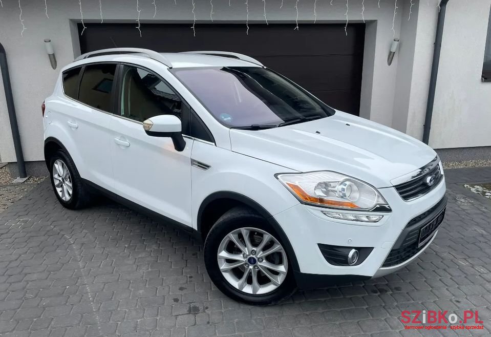 2011' Ford Kuga photo #2