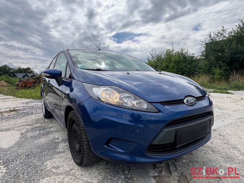 2010' Ford Fiesta photo #4
