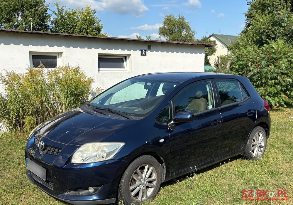 2008' Toyota Auris 1.4 D-4D Terra photo #1