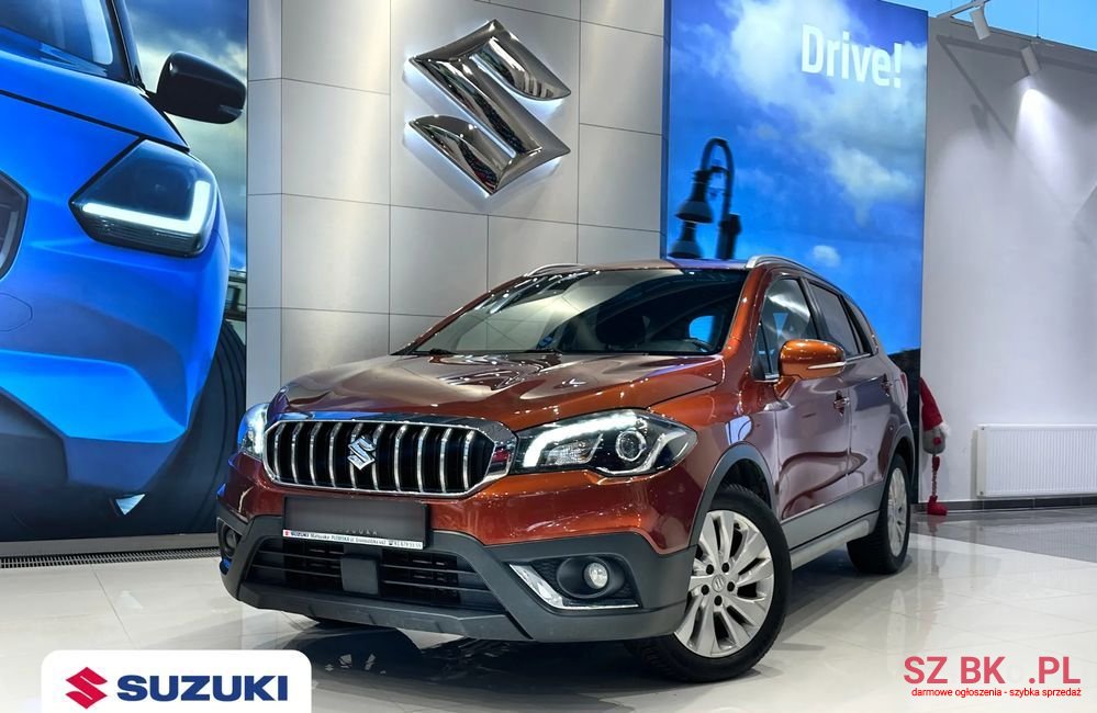 2017' Suzuki SX4 photo #1