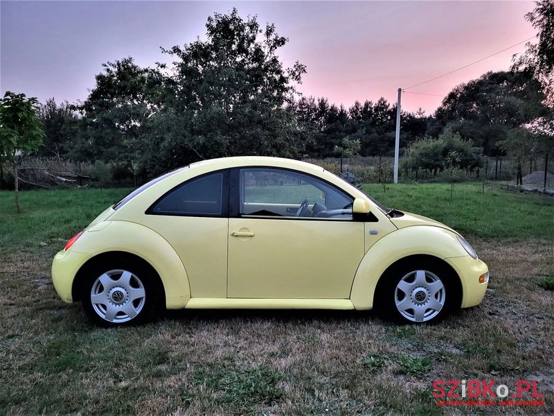 1998' Volkswagen New Beetle photo #3