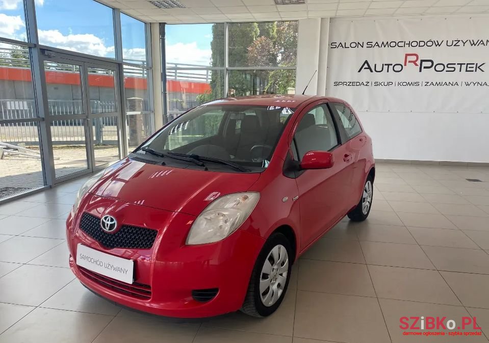 2007' Toyota Yaris photo #3