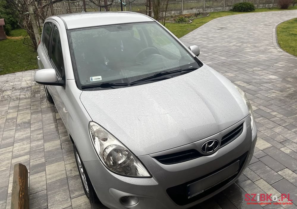 2009' Hyundai i20 1.2 Classic + photo #3