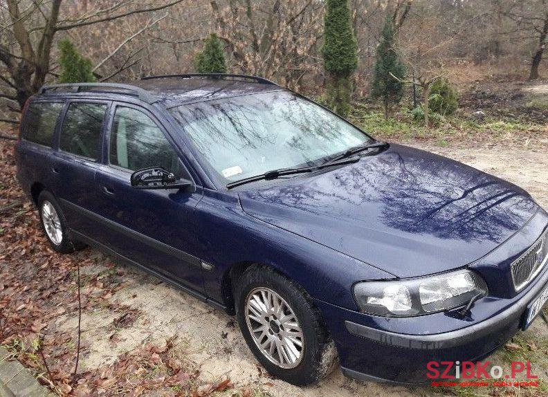 2004' Volvo V70 photo #1