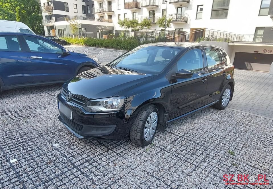 2010' Volkswagen Polo photo #3