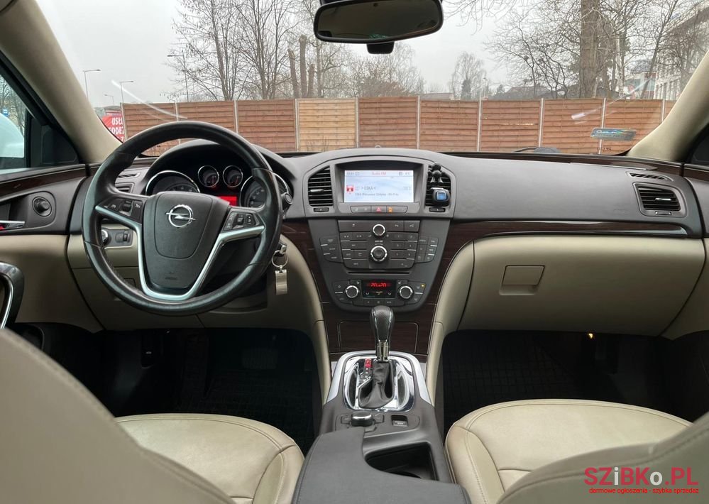 2012' Opel Insignia 2.0 T Cosmo photo #5