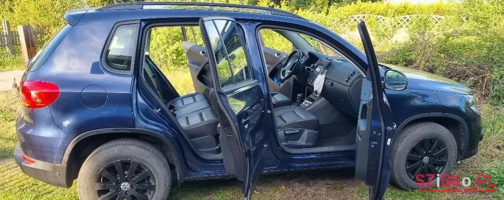 2016' Volkswagen Tiguan photo #5