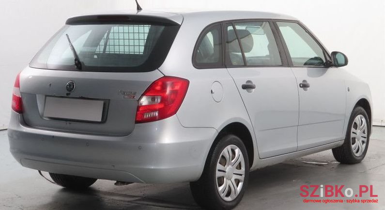 2010' Skoda Fabia photo #3