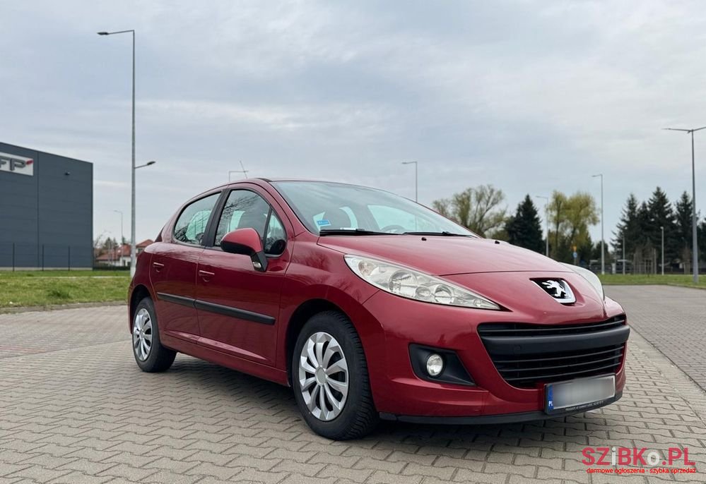 2011' Peugeot 207 1.4 Access photo #2