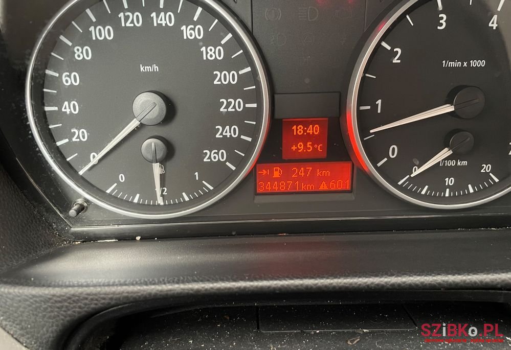 2006' BMW 3 Series 318I photo #4