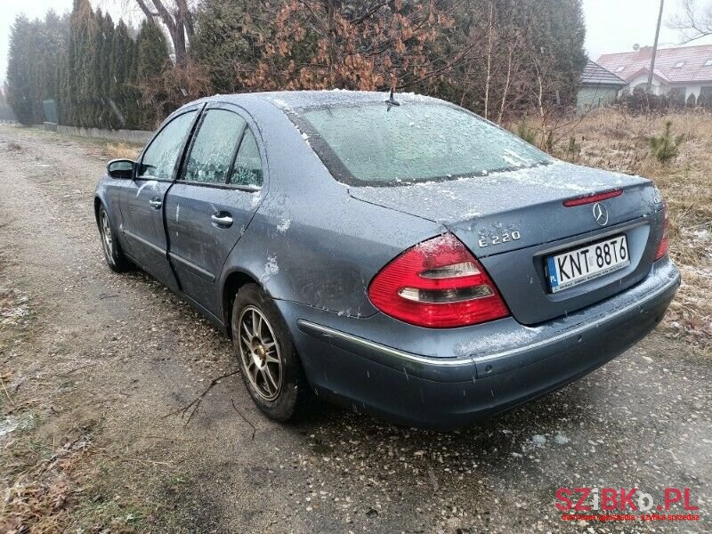 2003' Mercedes-Benz Klasa E photo #2