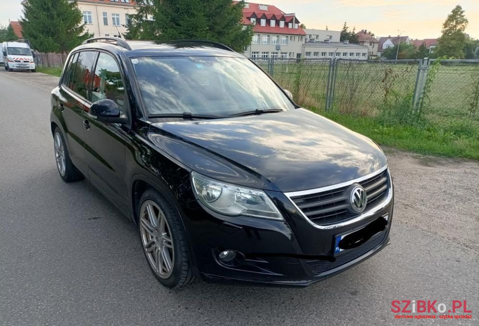 2007' Volkswagen Tiguan photo #2