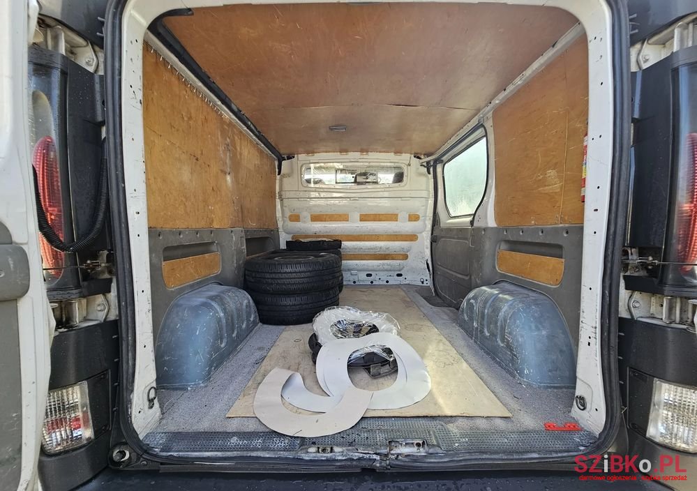 2006' Renault Trafic Dci L2H1 photo #5