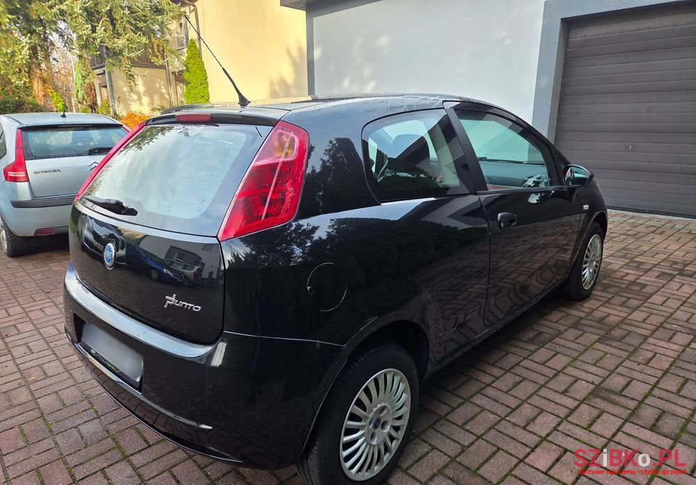 2006' Fiat Punto 1.4 16V Dynamic photo #3