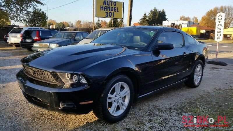 2012' Ford Mustang photo #5