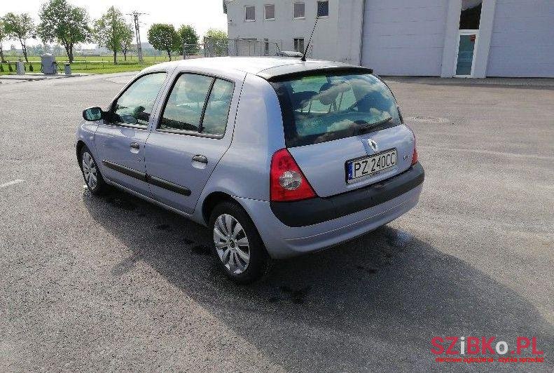 2004' Renault Clio photo #2