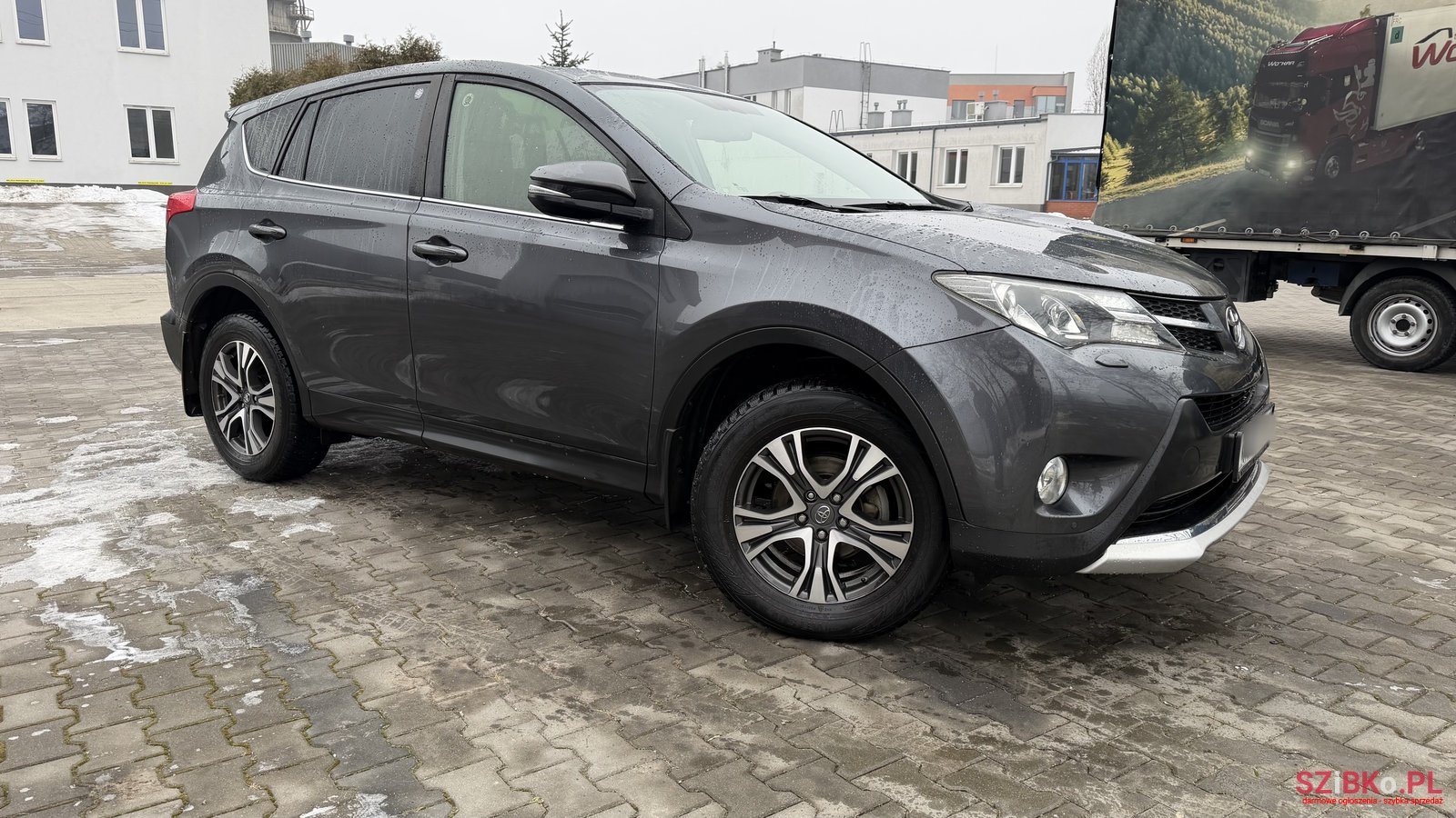 2015' Toyota RAV4 Premium photo #3