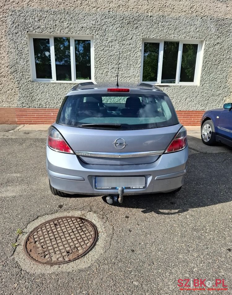 2010' Opel Astra Iii 1.6 photo #3