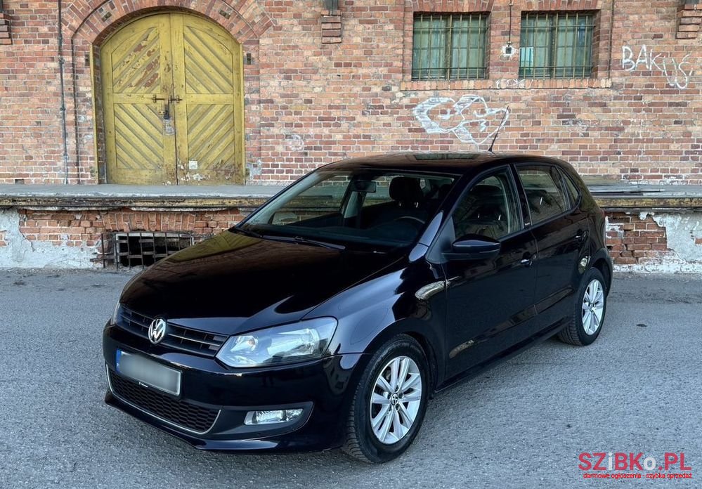 2012' Volkswagen Polo 1.6 Tdi Style photo #3