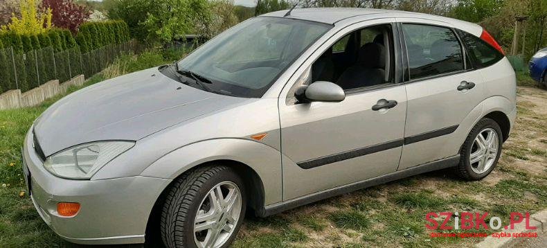 2000' Ford Focus photo #2