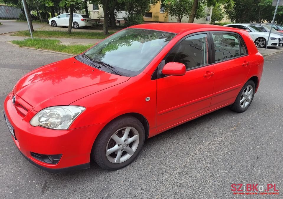 2005' Toyota Corolla photo #2