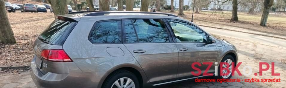 2015' Volkswagen Golf photo #3