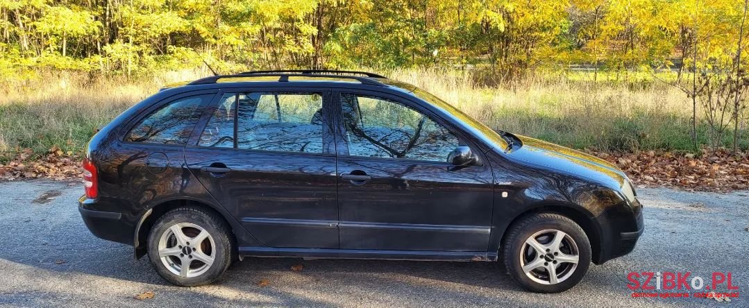 2003' Skoda Fabia photo #4